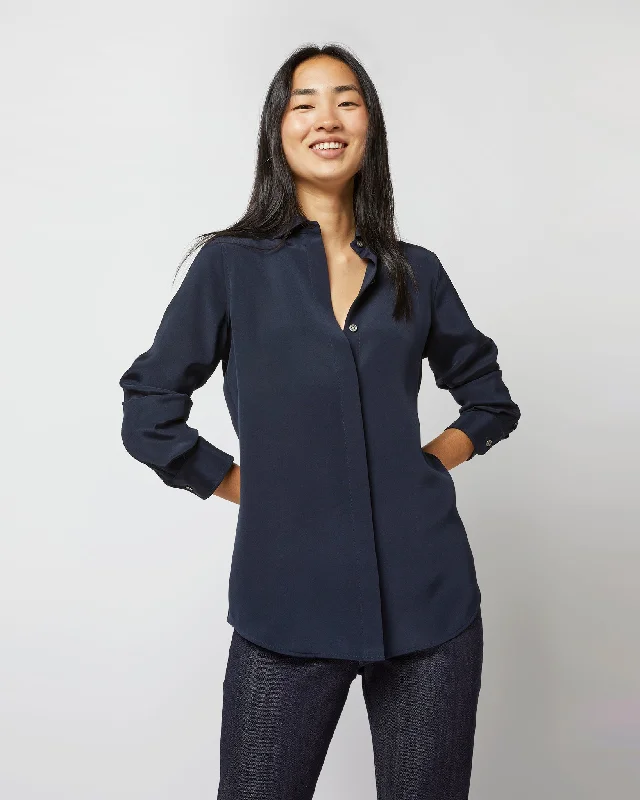 Women's Blouse with Sweetheart CollarIcon Blouse in Navy Silk Crepe de Chine