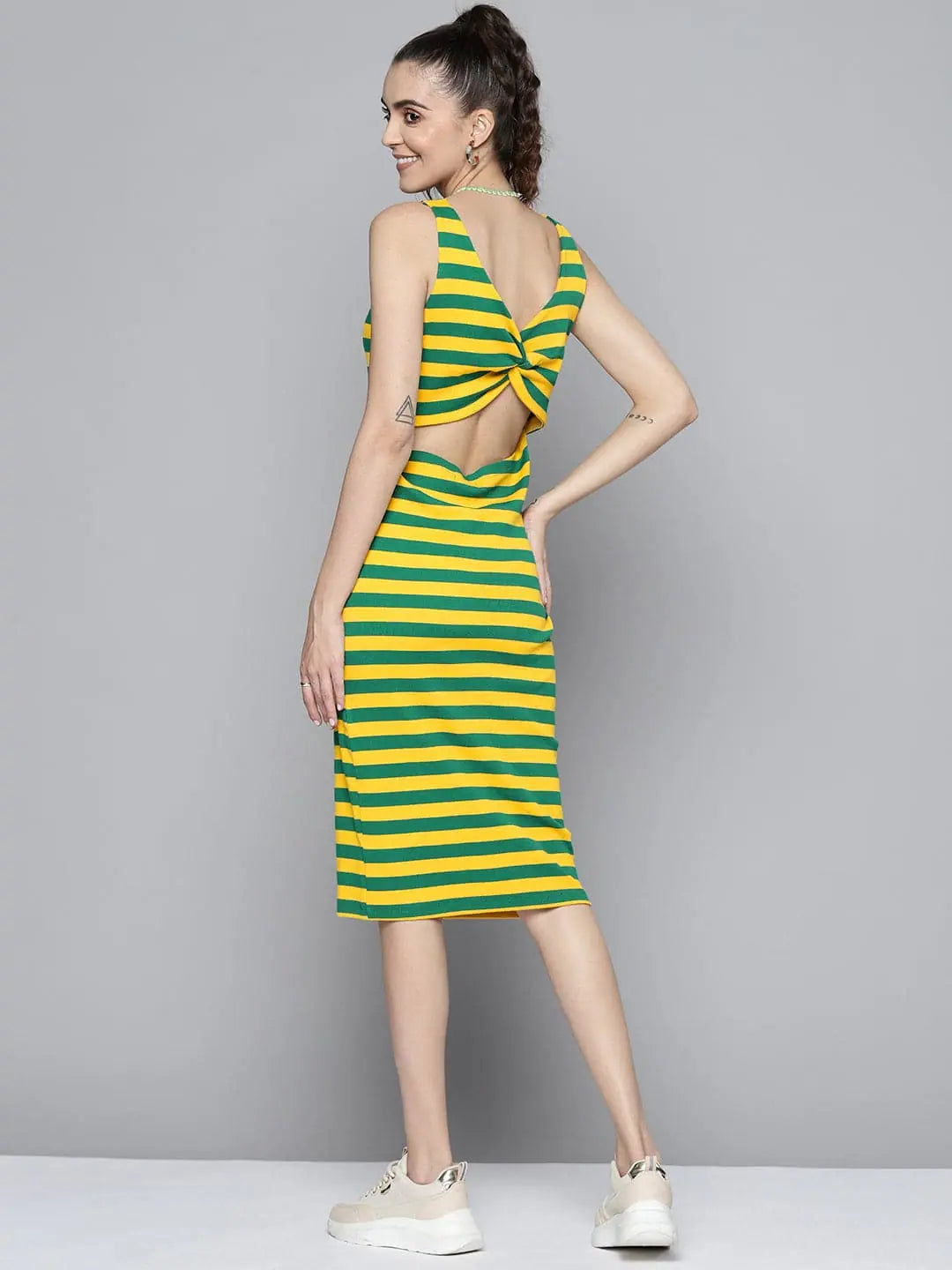 Women's Long-Sleeve DressesWomen Green & Yellow Rib Back Cut Out Bodycon Dress