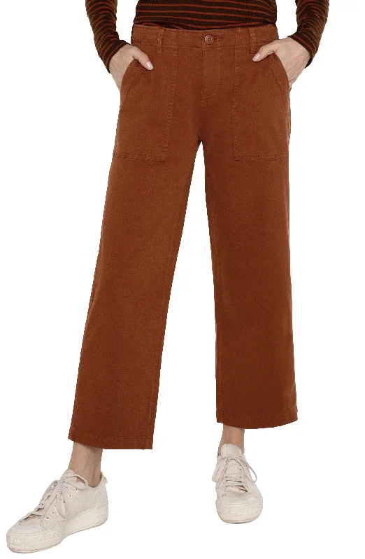 Women's Jodhpurs with Shirt CollarPETITE CARGO WIDE LEG CROP