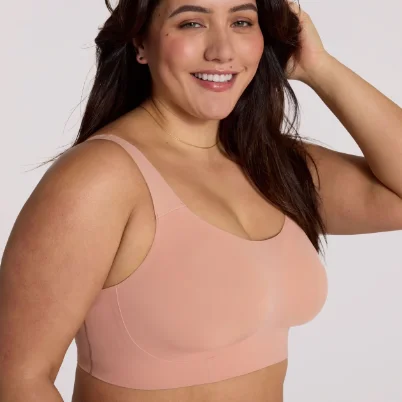 wireless bra with foam cups for shapeEvelyn & Bobbie Structured Scoop Bra