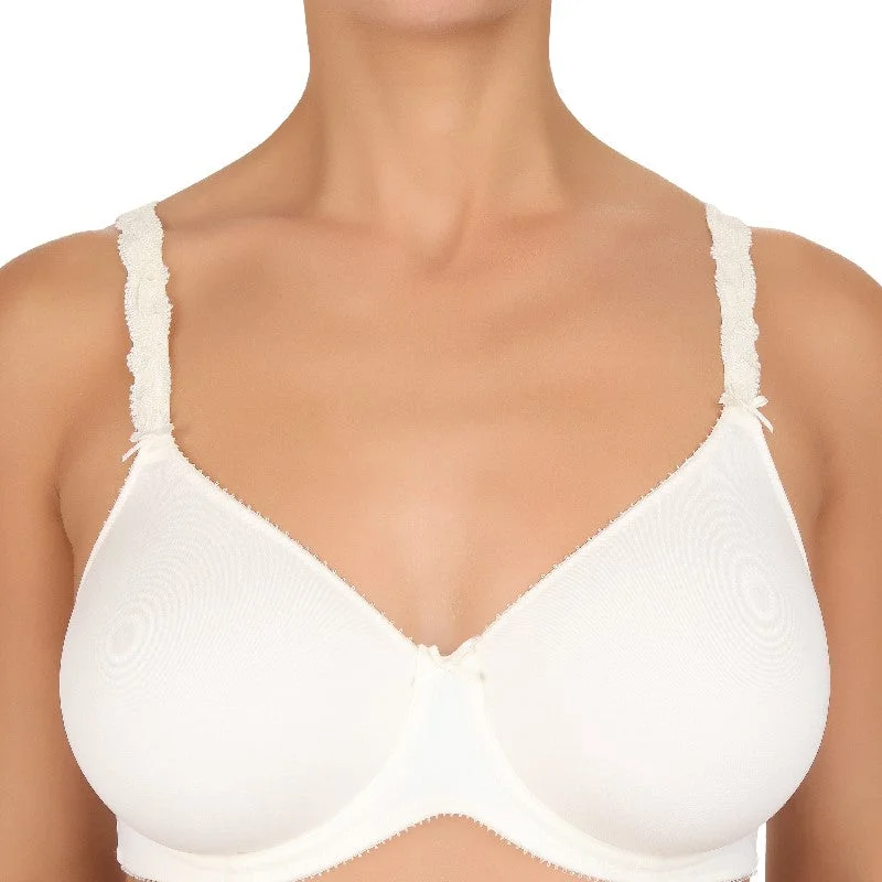 seamless bra with mesh lining for breathabilityChoice wired spacer bra 0206208 048 Vanilla