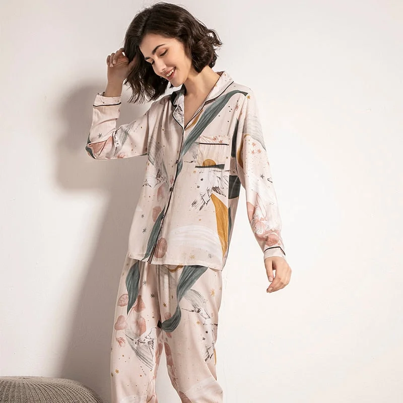 women's pajamas with breathable fabricStarry Sky And Floral Printed Women Pajamas Set