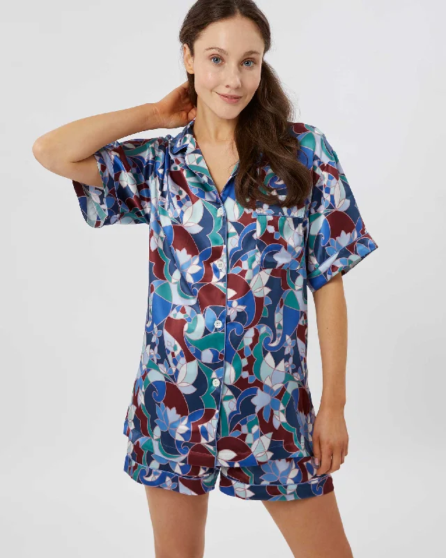 women's pajamas with a touch of whimsical funWomen's Short Silk Pyjamas - Chow's Paisley